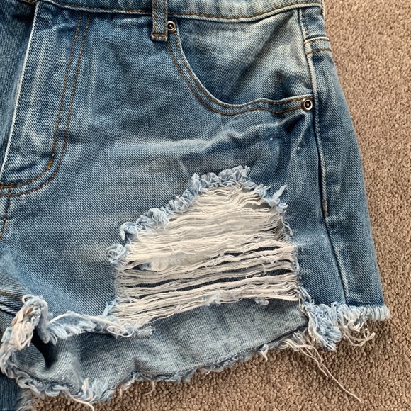 Denim Jean shorts light wash - Picture 2 of 5